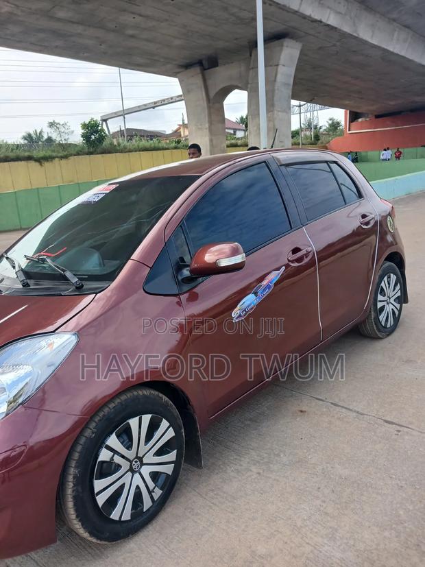 Toyota Vitz 2010 Brown