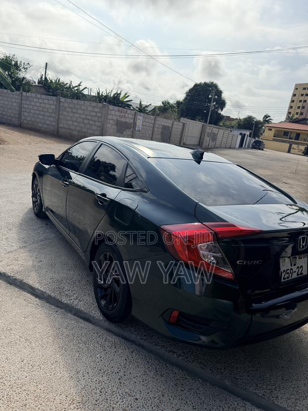 Honda Civic EX Sedan 2018 Green