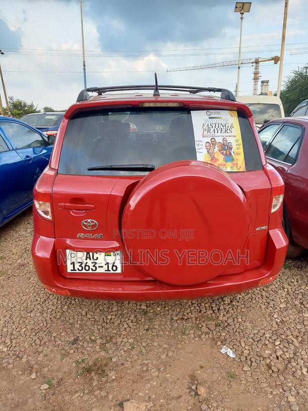 Toyota RAV4 2010 Red