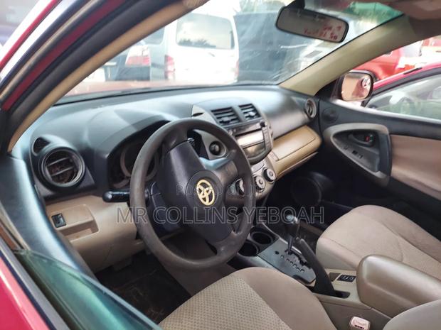 Toyota RAV4 2010 Red