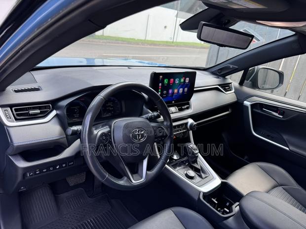 Toyota RAV4 Prime XSE AWD 2023 Blue