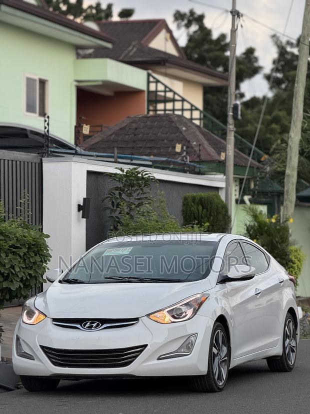 Hyundai Elantra Limited 4dr Sedan (1.8L 4cyl 6A) 2015 White