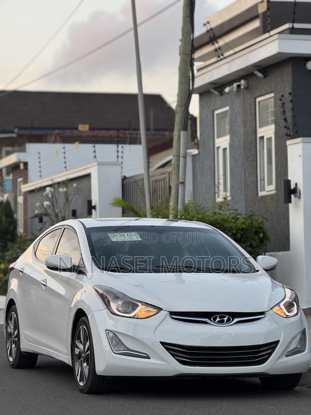 Hyundai Elantra Limited 4dr Sedan (1.8L 4cyl 6A) 2015 White