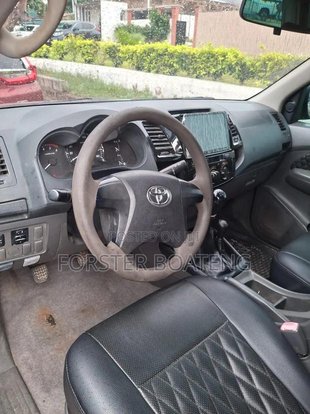Toyota Hilux 2015