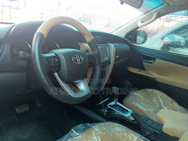 Toyota Fortuner 2019 White