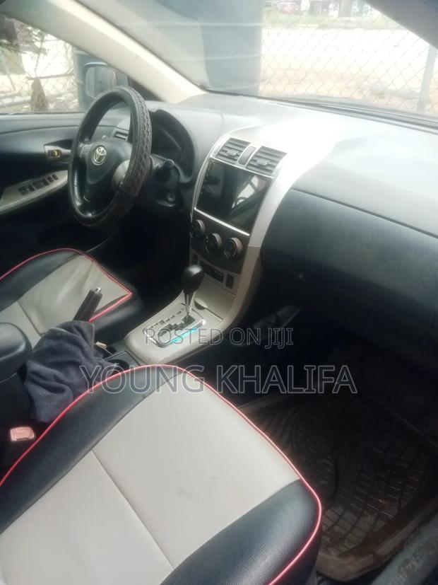 Toyota Corolla 2010 Blue