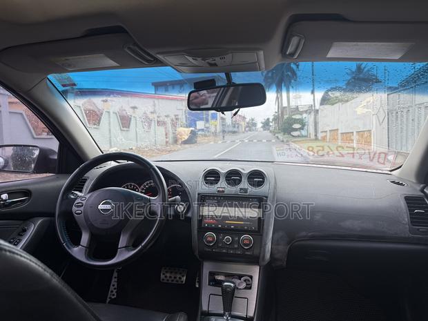 Nissan Altima 3.5 SR Sedan 2012 Gray