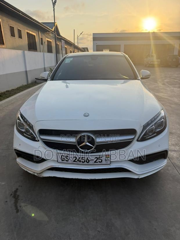 Mercedes-Benz C300 2016 White