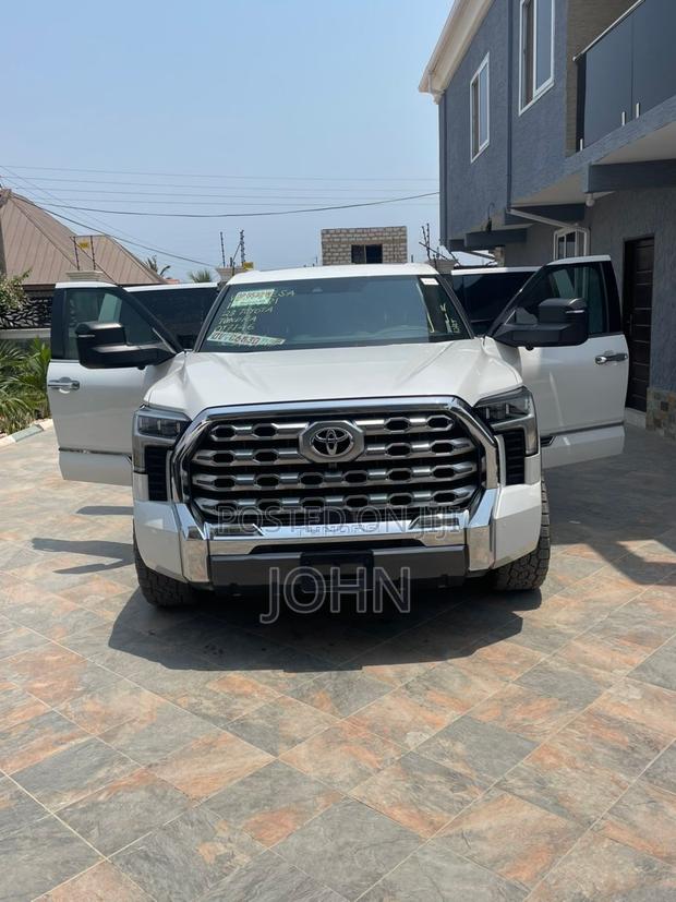 Toyota Tundra 1794 Edition CrewMax 5.5' Bed 2023 White