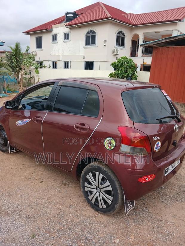 Toyota Vitz 2010 Brown