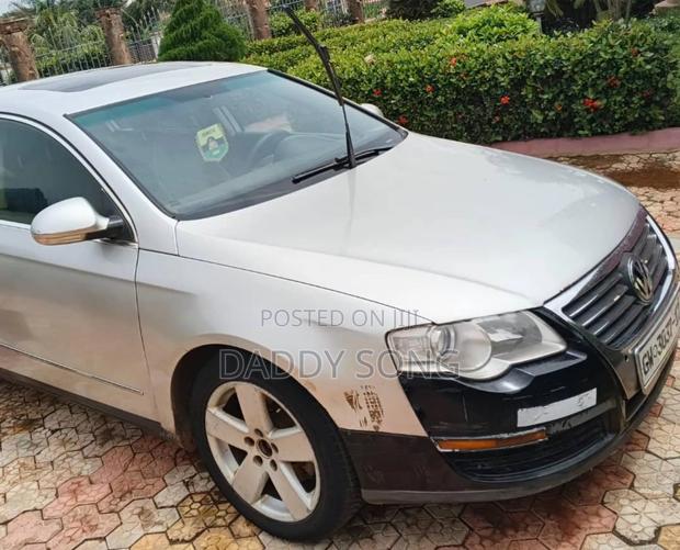 Volkswagen Passat 2.0T FSi Sportline Tiptronic 2010 Silver