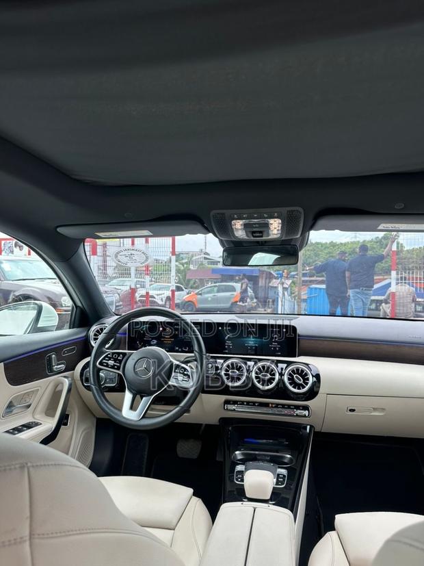 Mercedes-Benz 220 2019 White