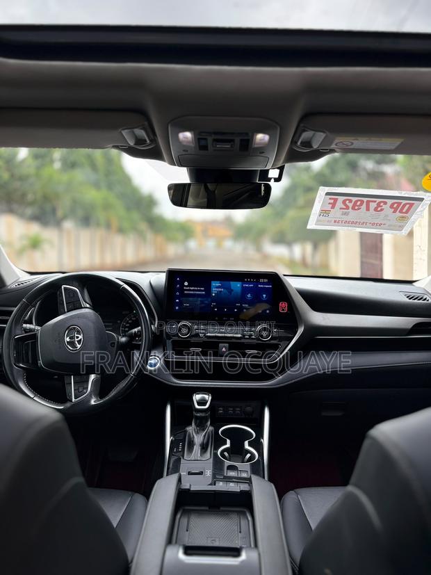Toyota Highlander XLE 2022 White