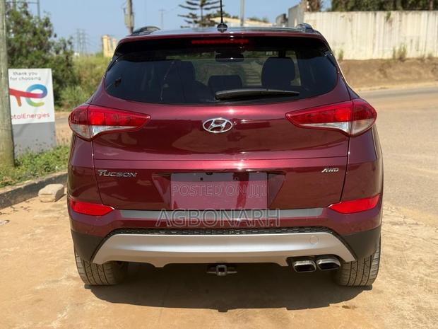 Hyundai Tucson SEL Plus AWD 2018 Red