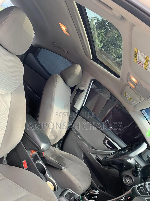 Hyundai Elantra Limited 4dr Sedan (1.8L 4cyl 6A) 2014 White