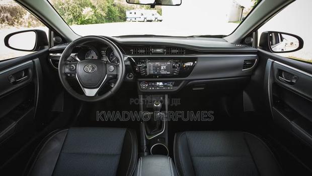 Toyota Corolla 2017 White