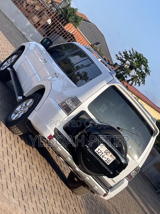 Mitsubishi Pajero 2010 White