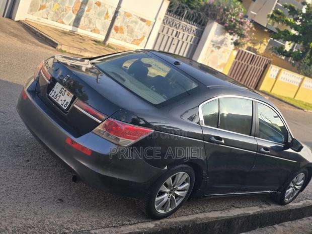 Honda Accord 2.0 Estate Automatic 2012 Black