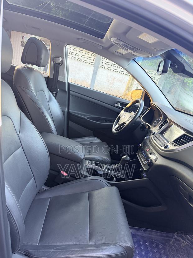 Hyundai Tucson 2017 Silver