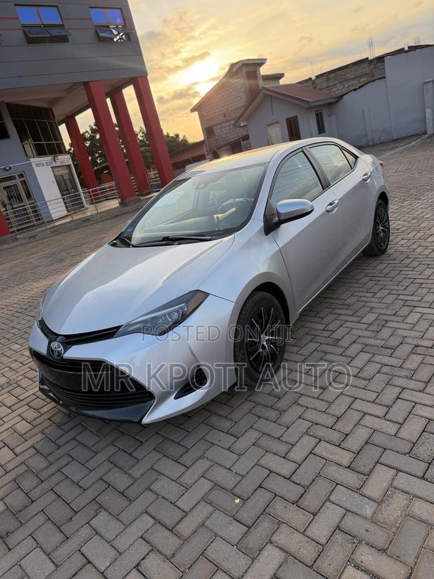 Toyota Corolla 2019 Gray