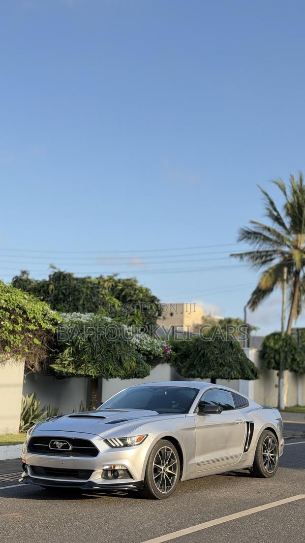 Ford Mustang 2016 Silver