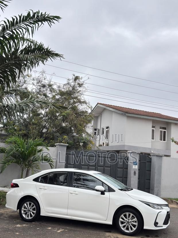 Toyota Corolla XSE 2023 White