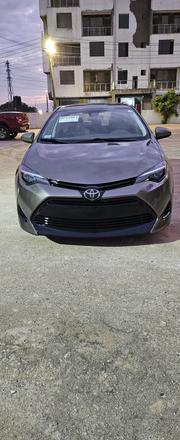 Toyota Corolla LE (1.8L 4cyl 2A) 2018 Brown for sale