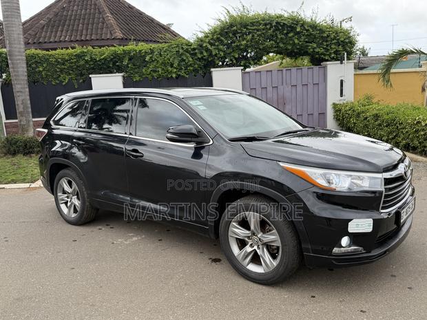Toyota Highlander XLE V6 4x4 (3.5L 6cyl 6A) 2016 Black