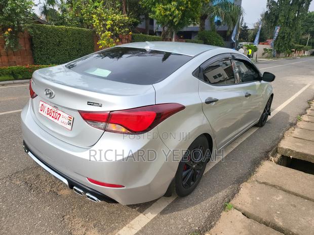 Hyundai Elantra 2014 Silver