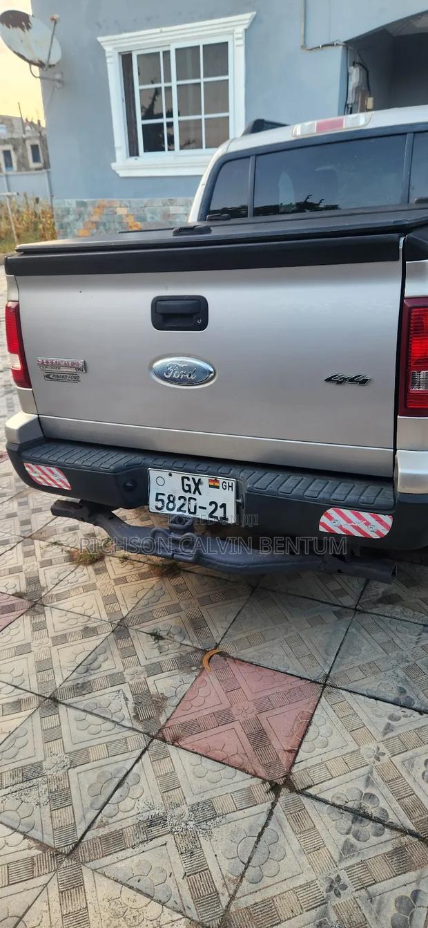 Ford Explorer Sport Trac 2009 Gray