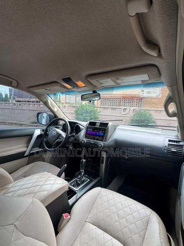 Toyota Land Cruiser Prado 2.7 i 2010 Black