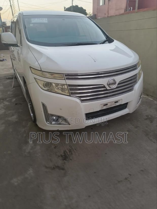 Nissan Elgrand 2013 White