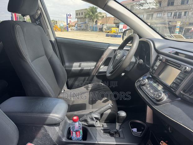 Toyota RAV4 2017 Gray