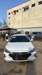 Hyundai Elantra SE 2019 White for sale