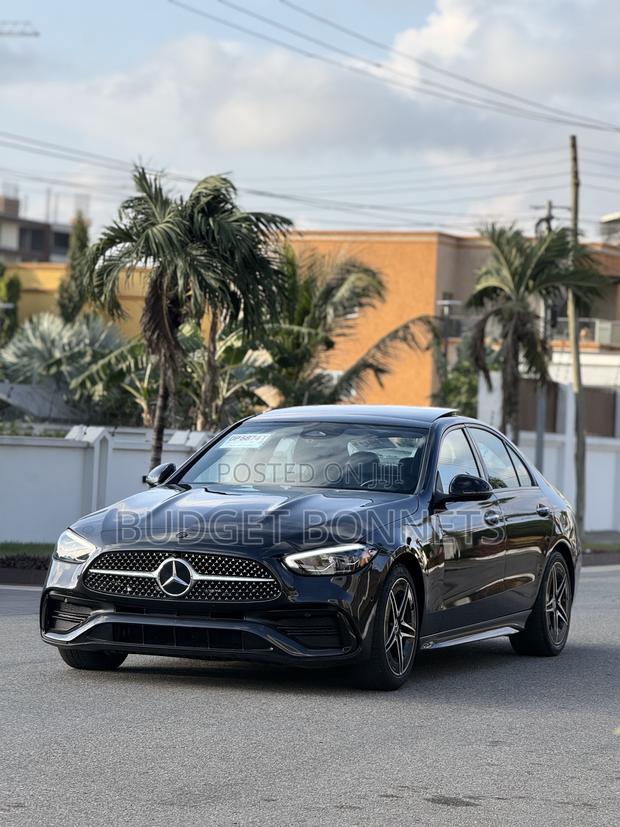 Mercedes-Benz C300 2023 Black