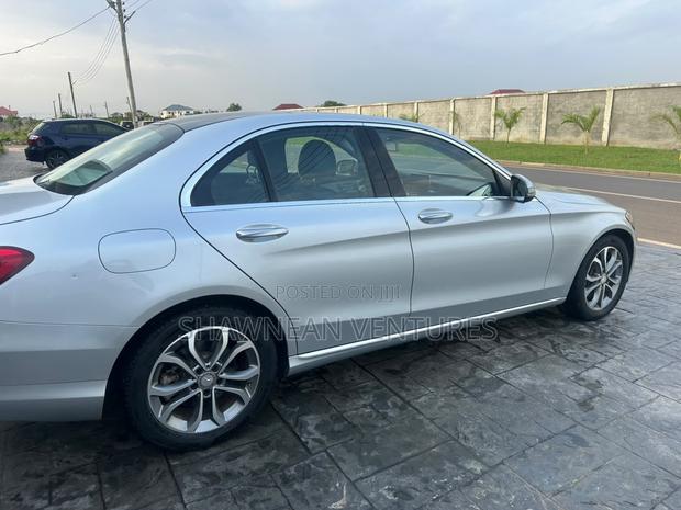 Mercedes-Benz C300 Luxury 4Matic Sedan AWD (2.0L 4cyl 7A) 2016 Gray