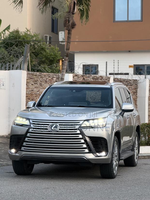 Lexus LX 600 2023 Gold