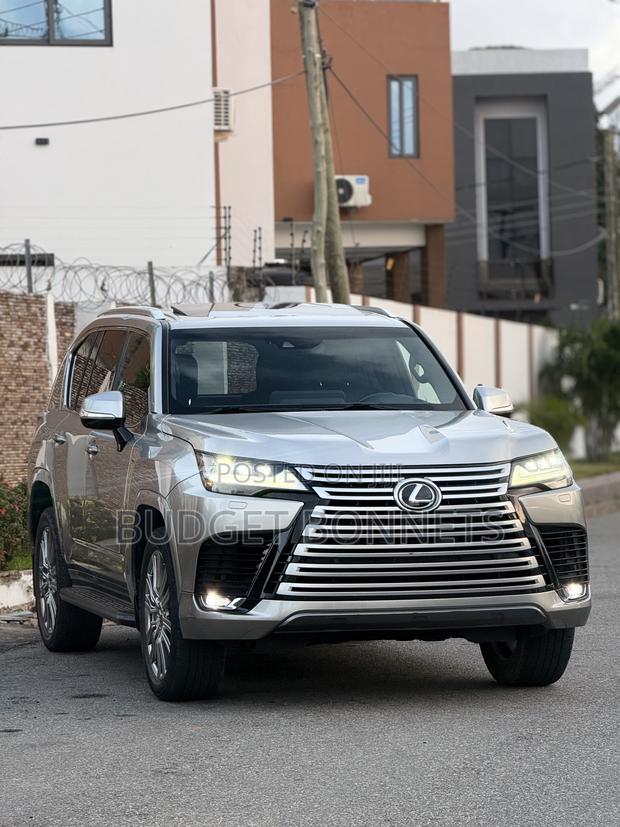 Lexus LX 600 2023 Gold