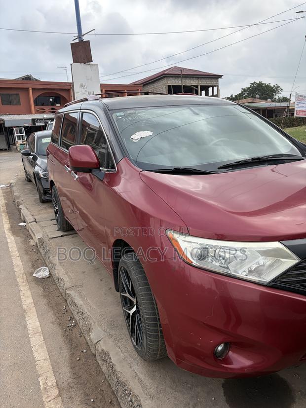 Nissan Quest 2016 Red