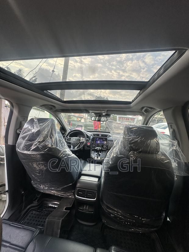 Honda CR-V Touring AWD 2018 White