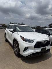 Toyota Highlander 2023 White for sale