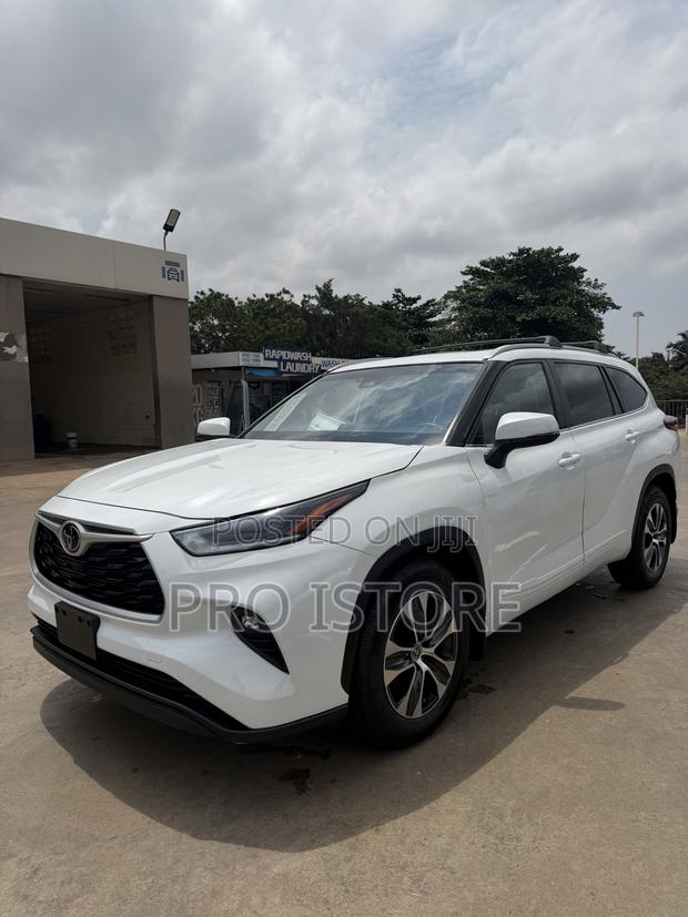 Toyota Highlander 2023 White