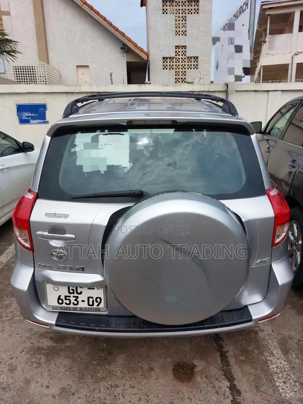 Toyota RAV4 2009 Silver