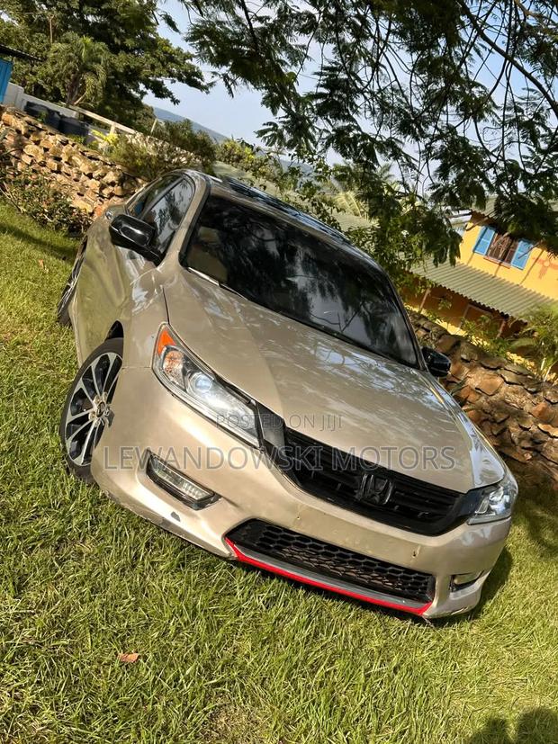Honda Accord 2014 Gold