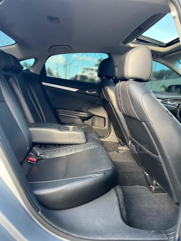 Honda Civic Touring 4dr Sedan (1.5L 4cyl) 2017 Silver