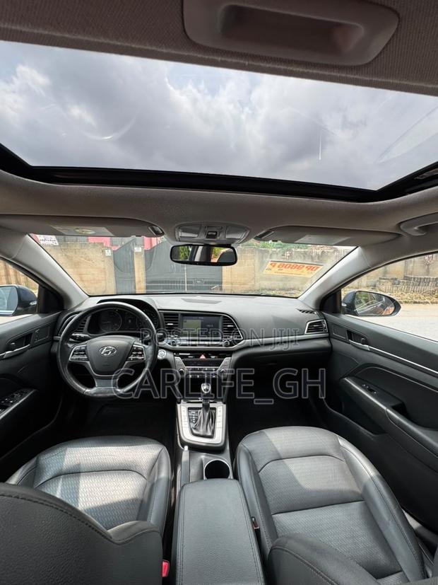 Hyundai Elantra Limited 2018 Blue