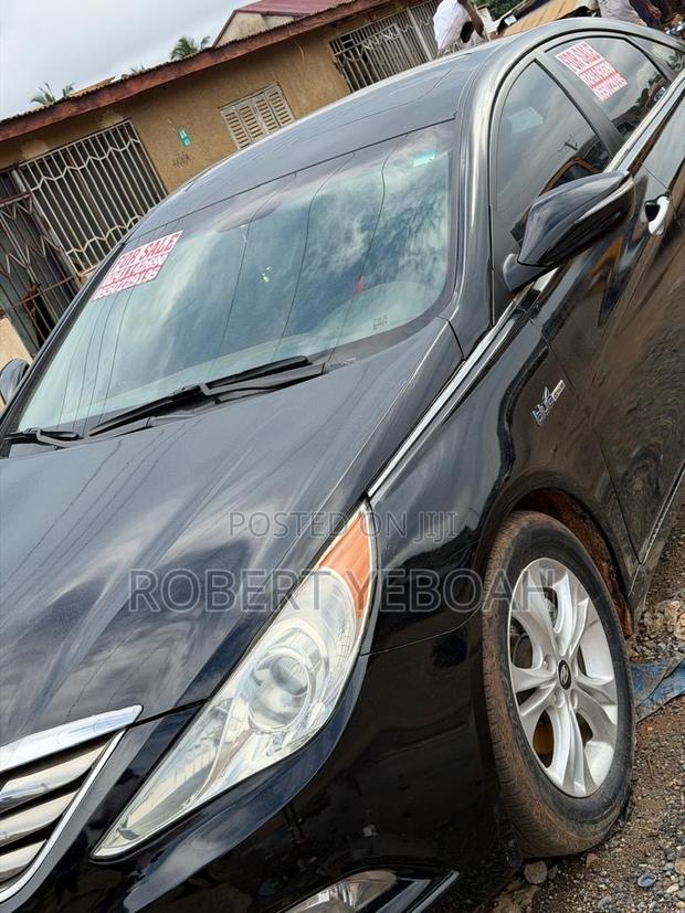 Hyundai Sonata Limited 2.0T Sedan (2.0L 4cyl 6A) 2012 Black
