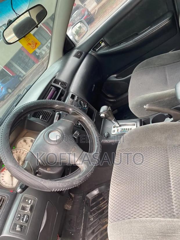Toyota Corolla 2010 Silver