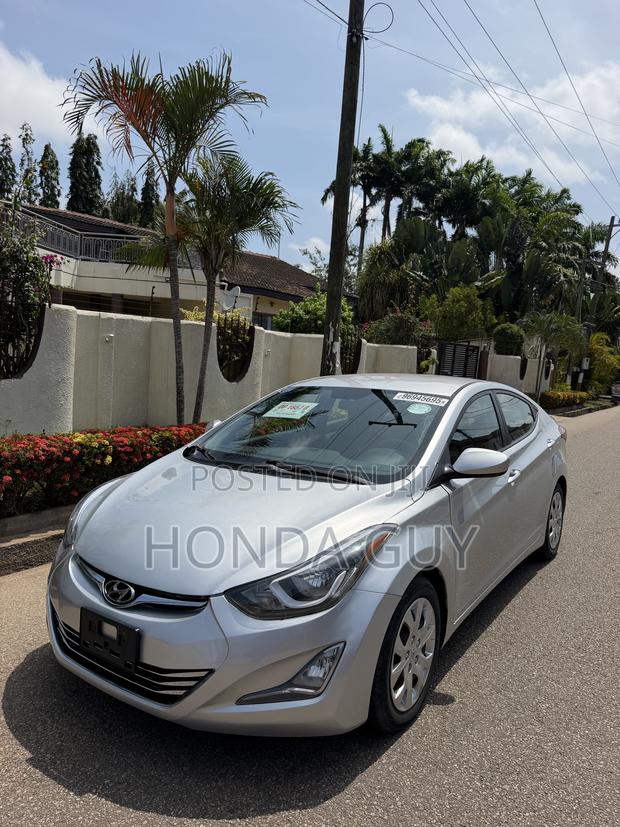 Hyundai Elantra SE 4dr Sedan (1.8L 4cyl 6A) 2015 Silver