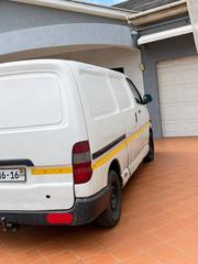 Toyota Grand HiAce Limited Prestige Edition 3.4 V6 RWD 7-Seater 2002 for sale